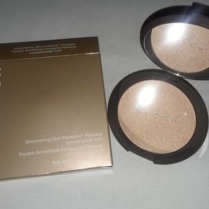 🚫SOLD🚫Becca Champagne Pop Skin Perfector
